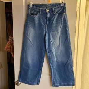 Universal Thread high waisted crop jeans size 12